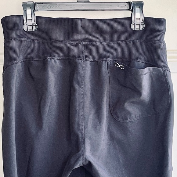 Cherokee S Straight Leg Scrub Pants with Zipper Pocket - Picture 9 of 11